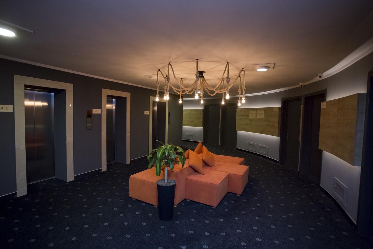 Aparthotel Tangerine Батуми Екстериор снимка